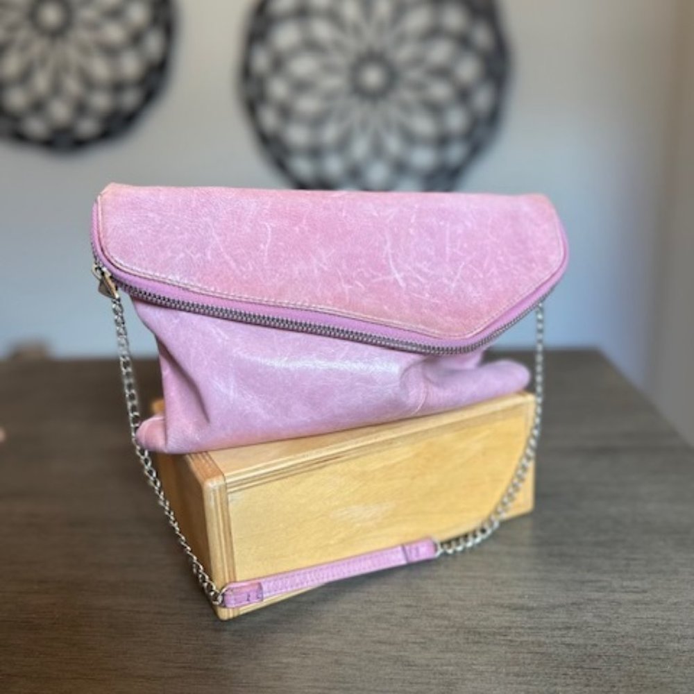 HOBO Shoulder Bag/clutch with metal chain - soft pink